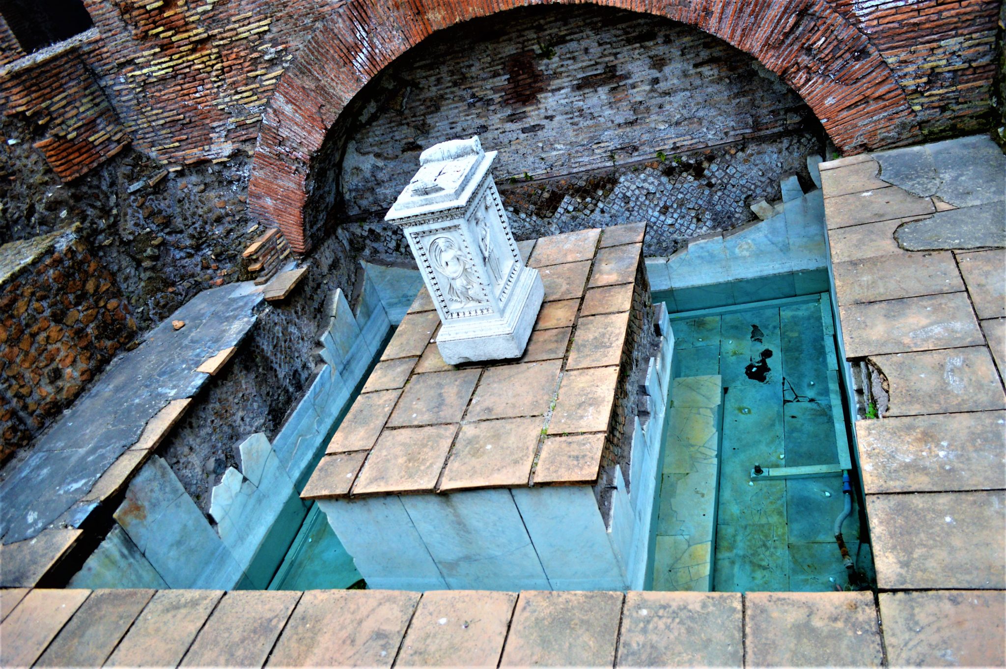 Roman bath, Roman Forum, things to do in Rome, Italy