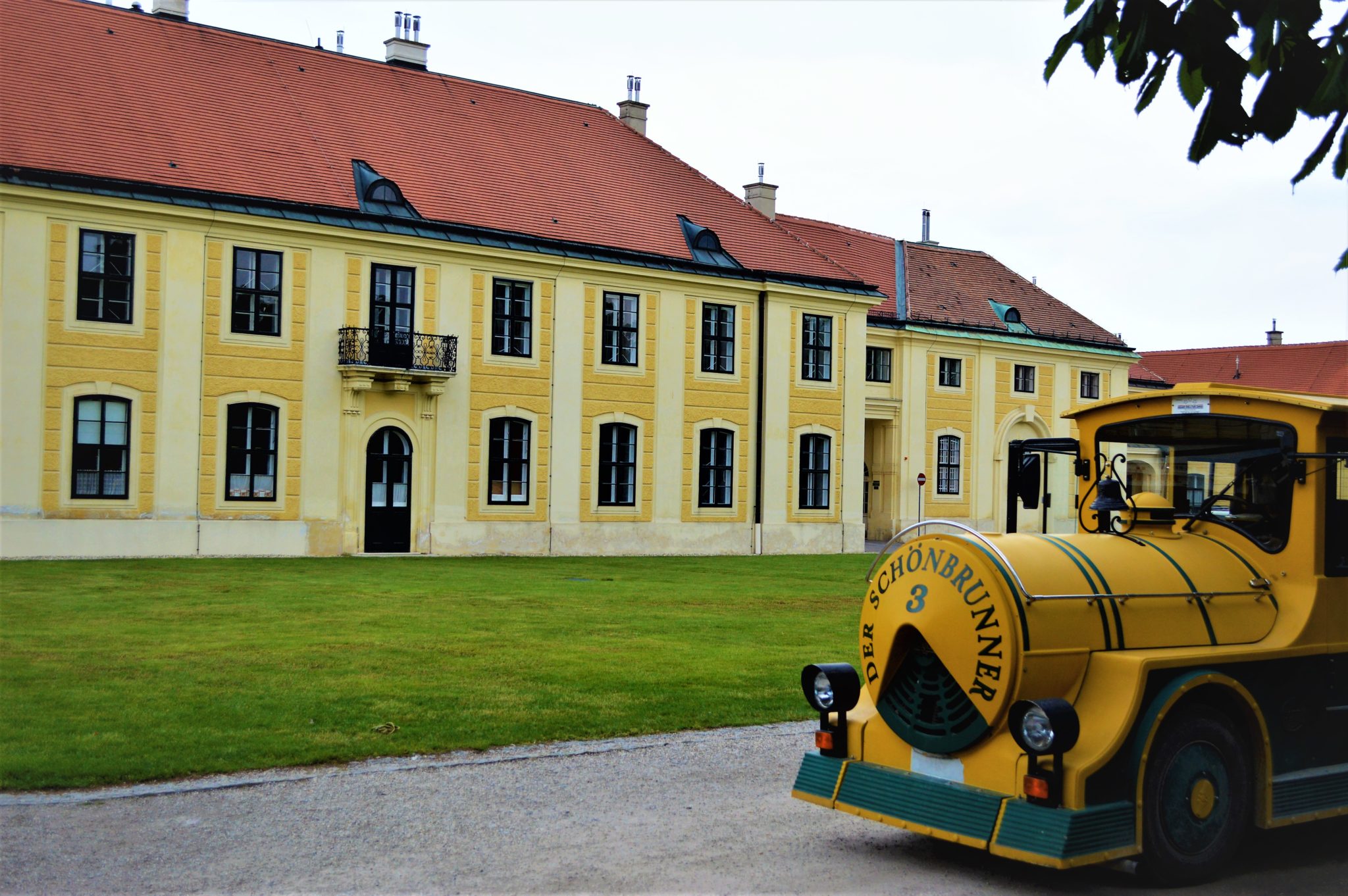 Schönbrunn Palace train, 2 days in Vienna, Austria