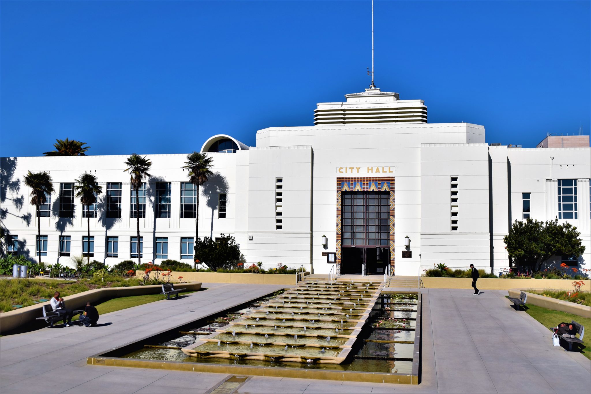 Santa Monica City Hall, hop on hop off bus los angeles