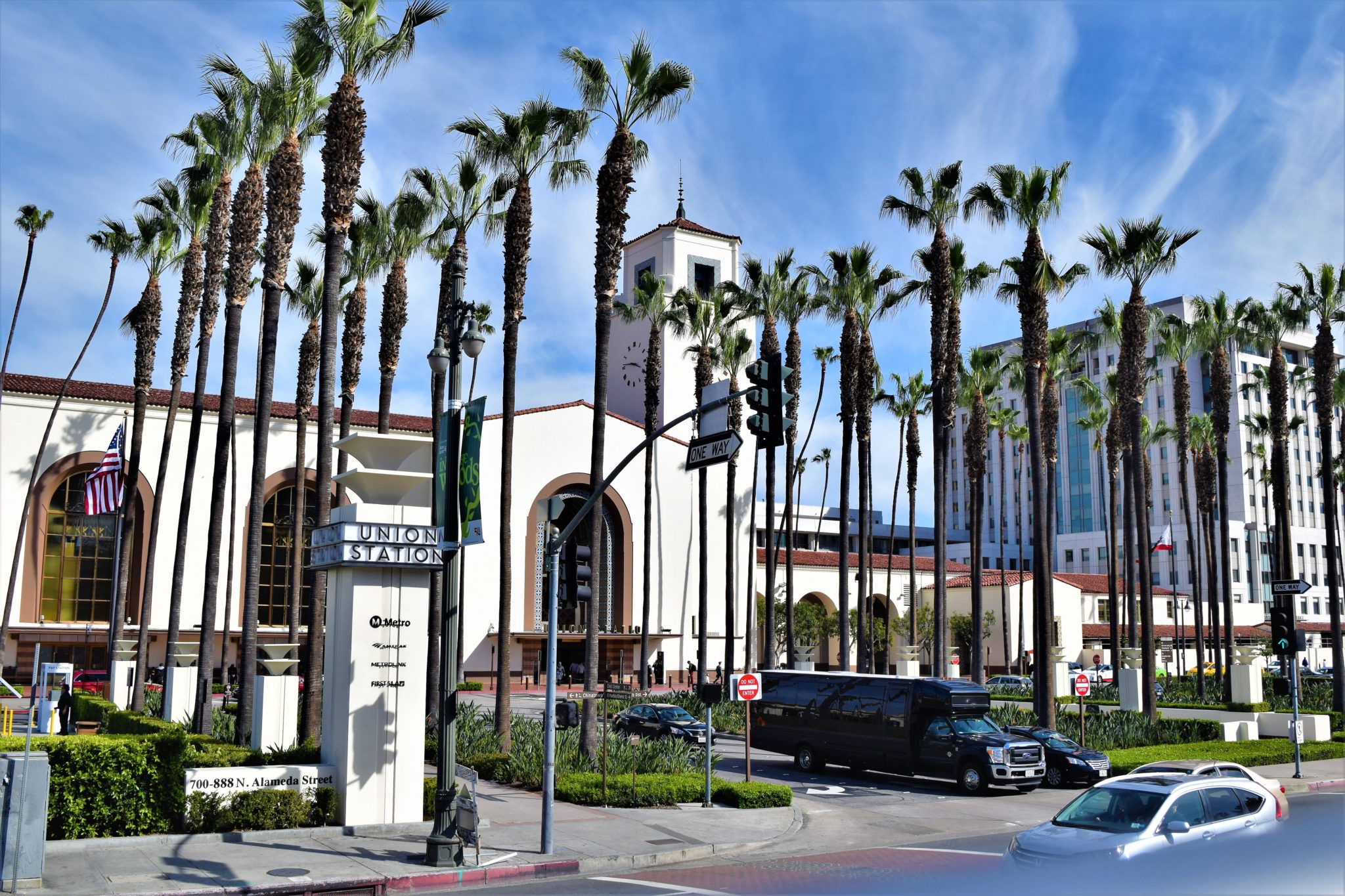 Union station palm trees, hop on hop off bus los angeles