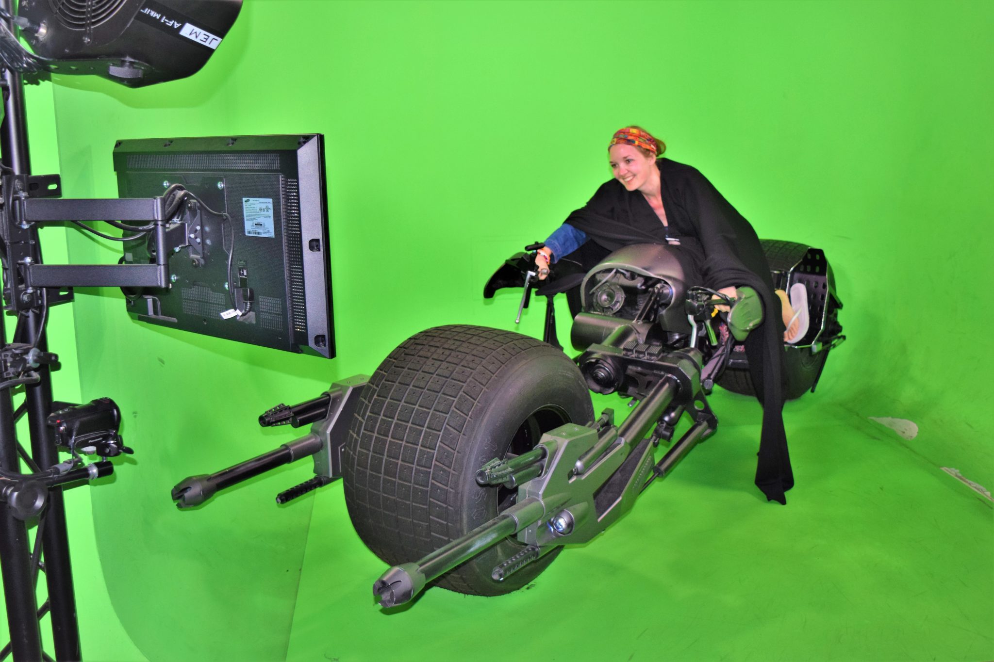 Warner brothers Studios batmobile simulator, things to do in los angeles