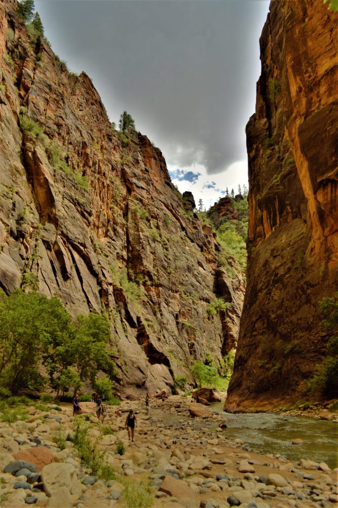Cloud cover, rain zion narrows hike