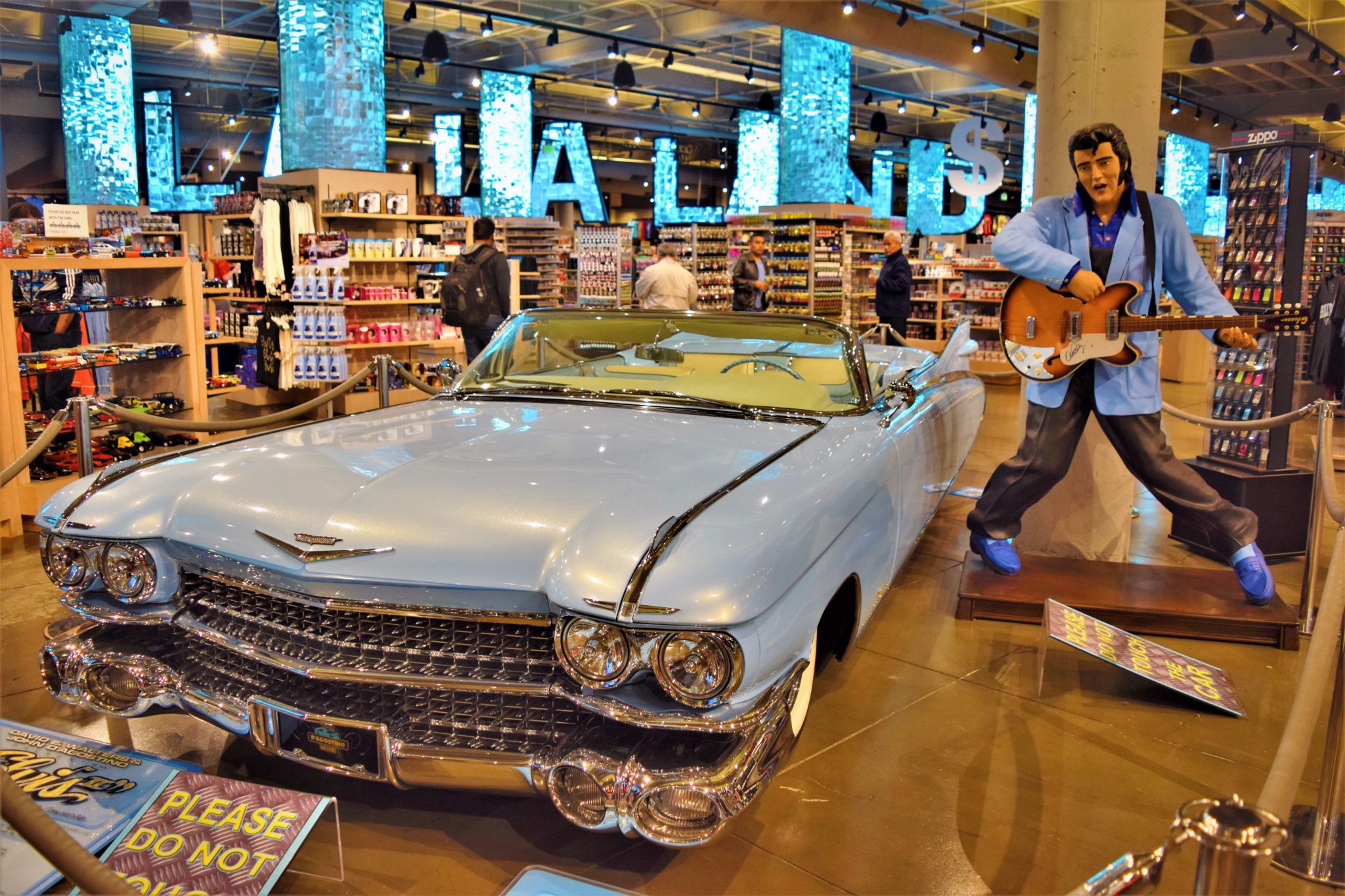 La la land Elvis car, walk of fame souvenir shopw, los angeles