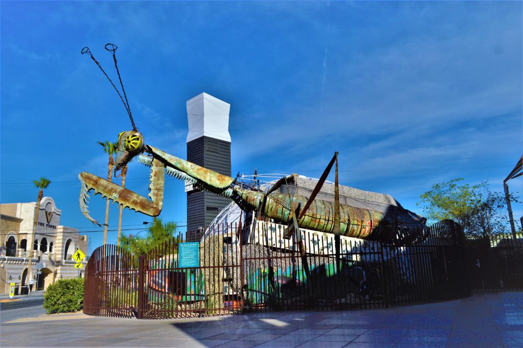Mantis statue Fremont street las vegas
