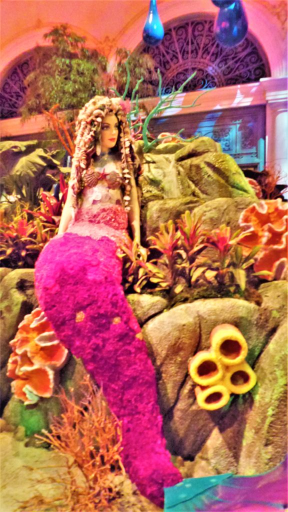 Mermaid in bellagio, las vegas