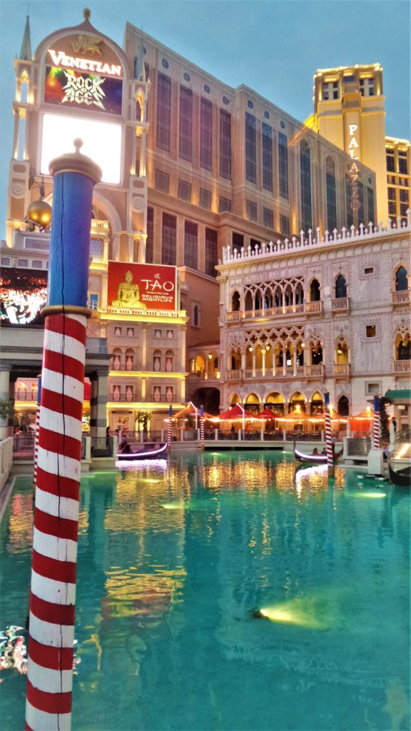 Venetian hotel at night, las vegas
