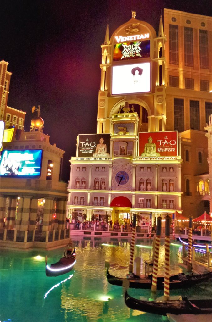 Venetian hotel, Las vegas, gondolas