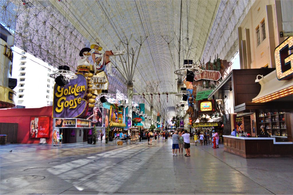 World's largest video screen, fremont street, las vegas