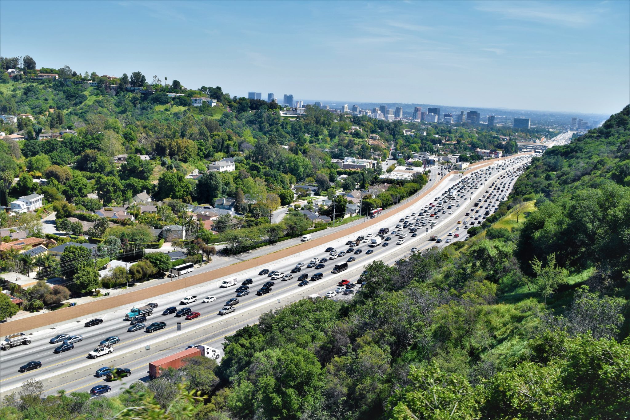 Los Angeles traffic – Round the World Magazine