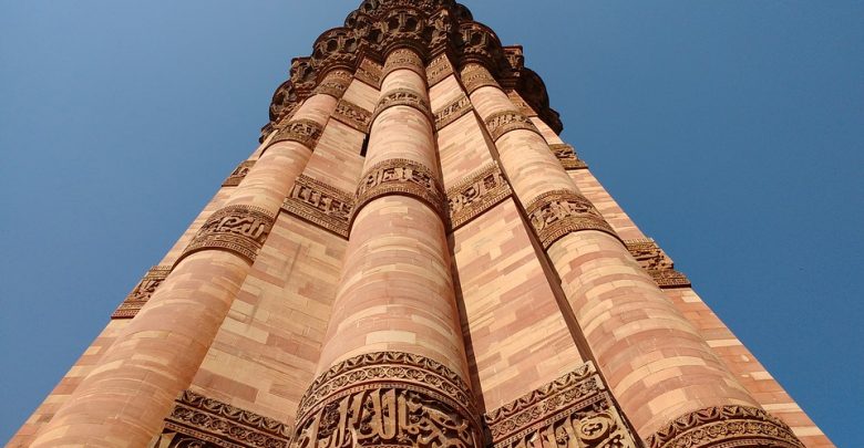 Qutb Minar - the best landmarks in India