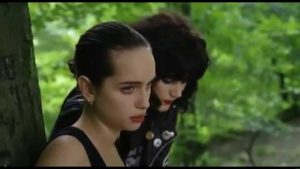 A List of 48 French Lesbian Films – Round the World Magazine