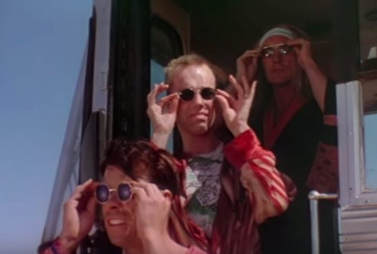 the-adventures-of-priscilla-queen-of-the-desert-best-gay-movies