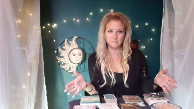 Tarot reading with sacred Nicole
