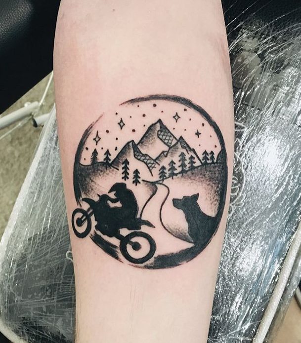 Best travel tattoos wolf mountains
