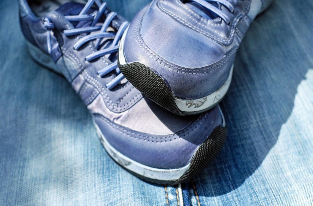 grounding shoes for electrons from earth