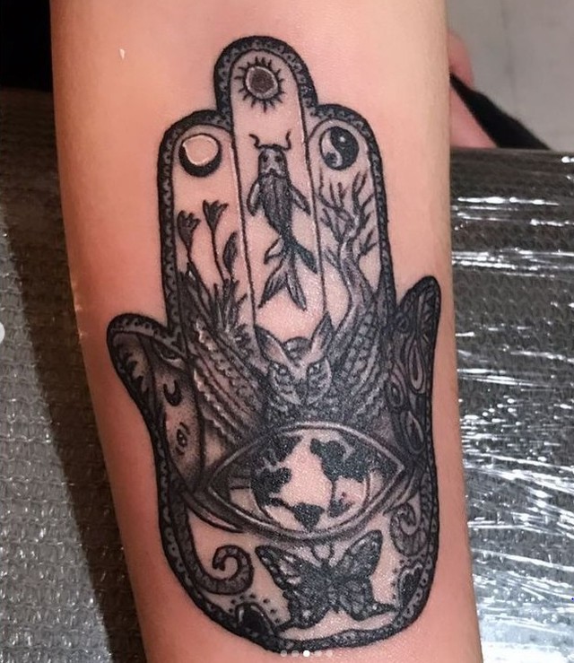 hamsa hand tattoo design yin yang symbolic